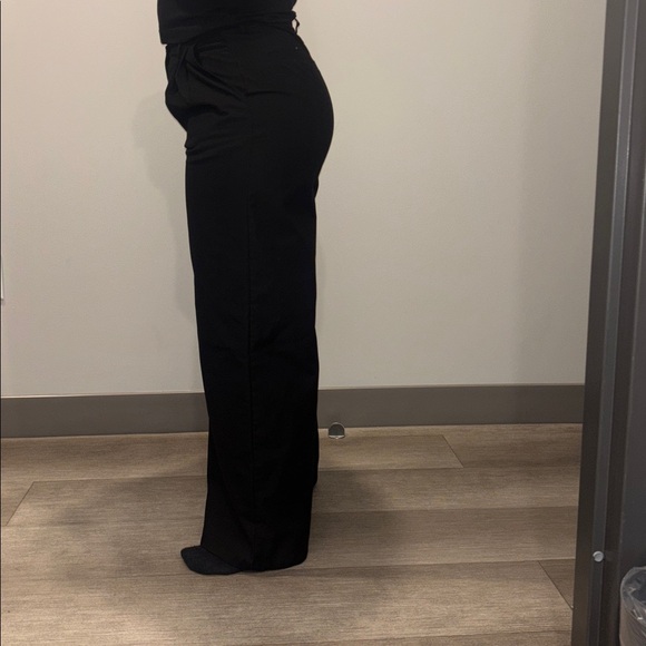 Collusion wide leg baggy tailored pants in black - Picture 11 of 13